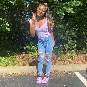 Distressed Light Washed Jeans